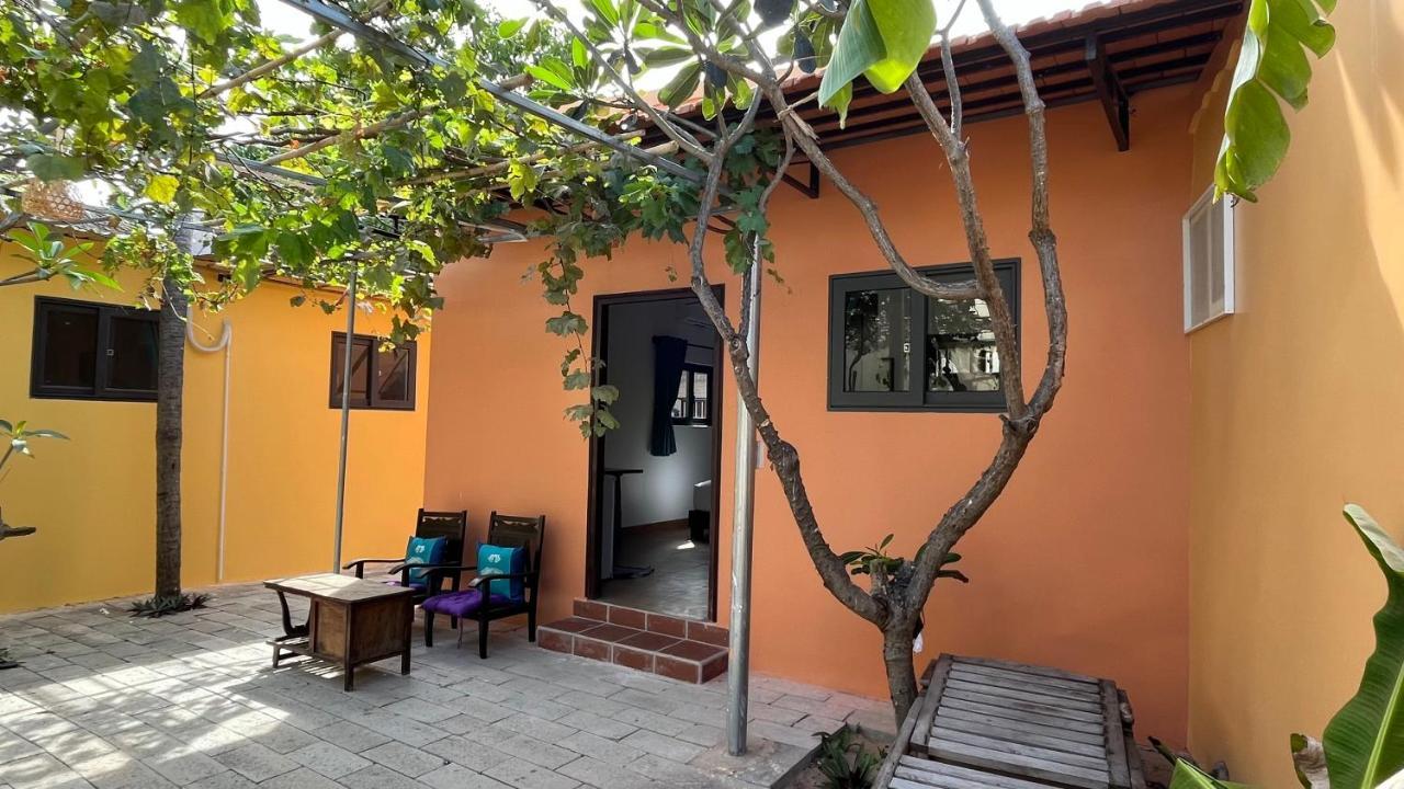 Mi Nhon Em Hotel Muine Mui Ne Exterior photo