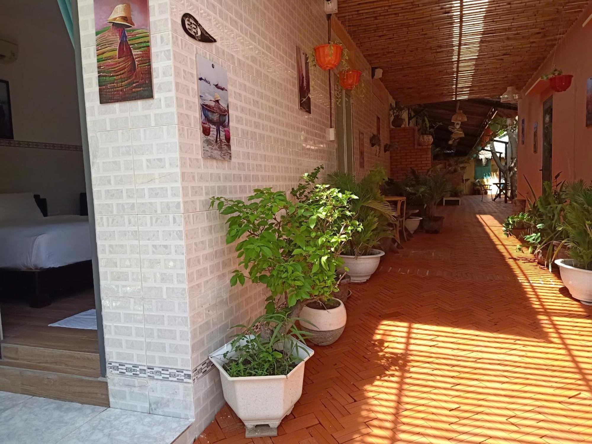 Mi Nhon Em Hotel Muine Mui Ne Exterior photo